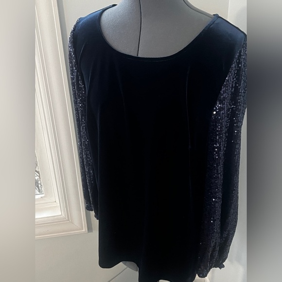NWT Alex Evenings Sz M Formal Navy Blue Velvet Top with Sequin Long Sleeves - Picture 9 of 16